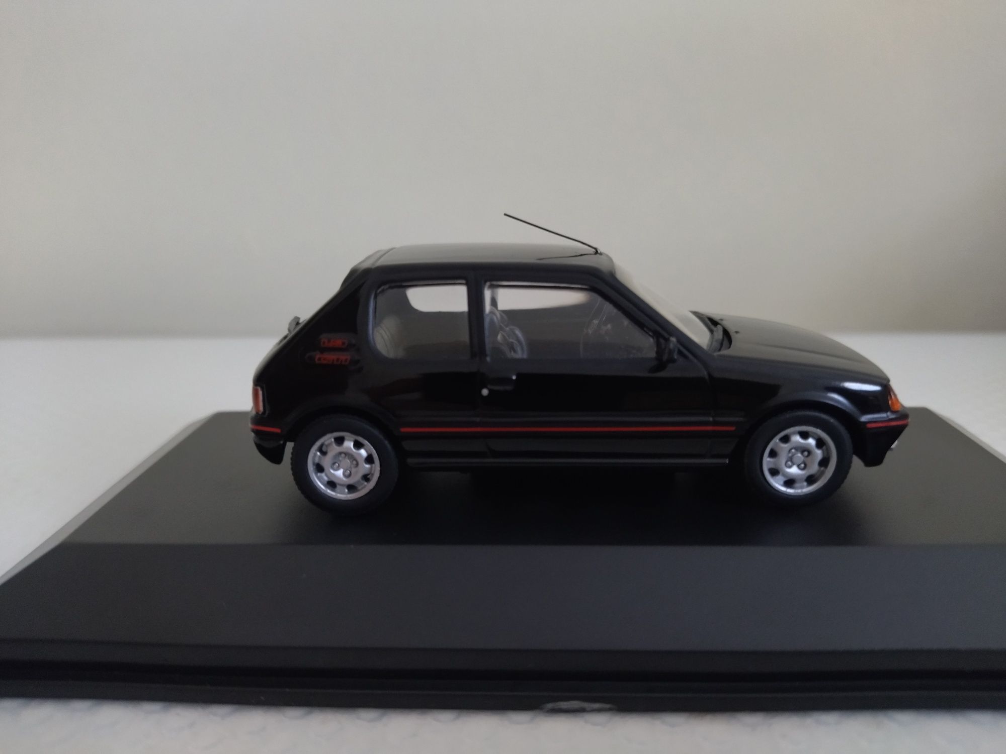 Miniatura Peugeot 205 GTI Edição Limitada 1/43 Nova