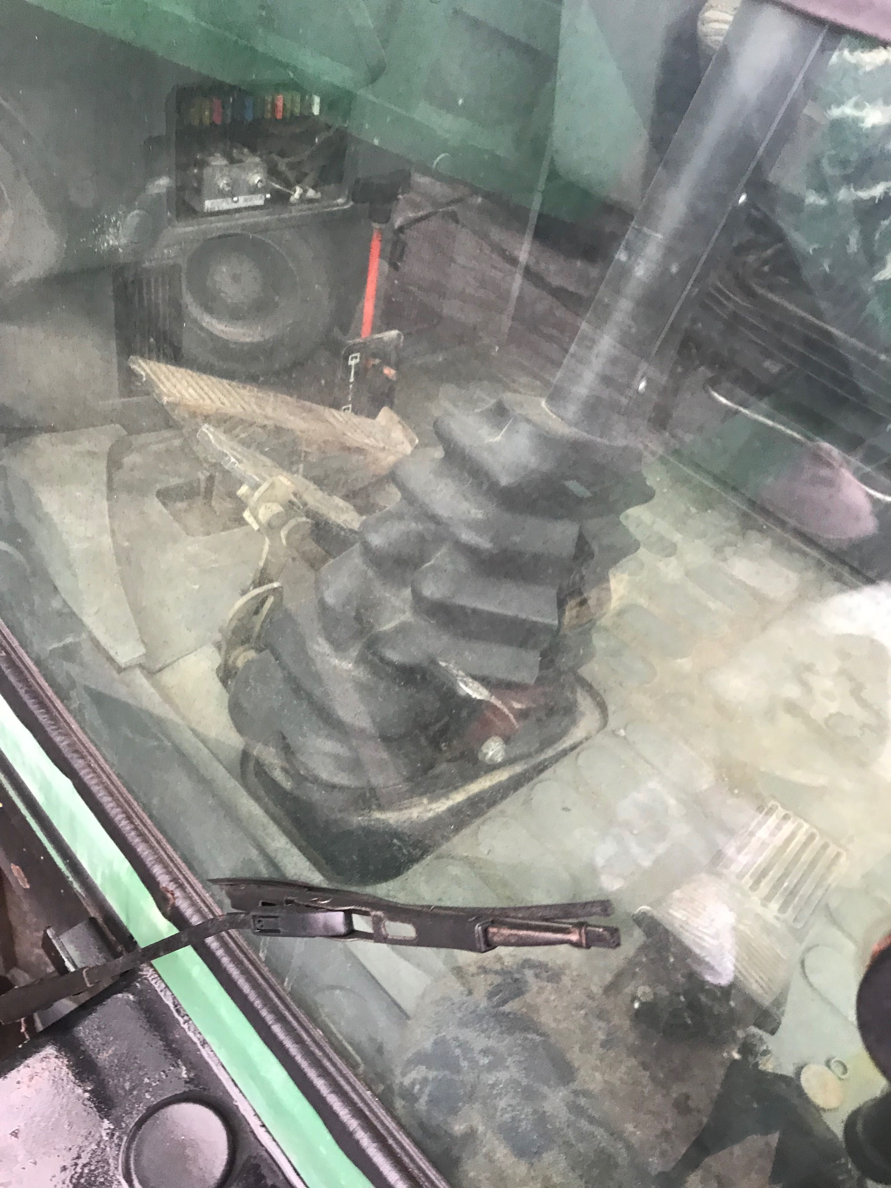 Продам полноповоротный экскаватор komatsu 170