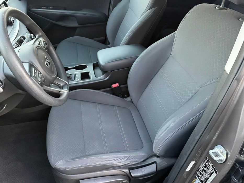 Kia Sorento LX      2018