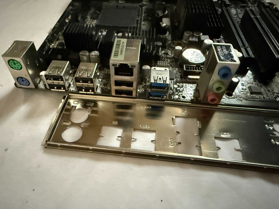 Płyta główna Micro ATX ASRock 970M Pro3 AM3+