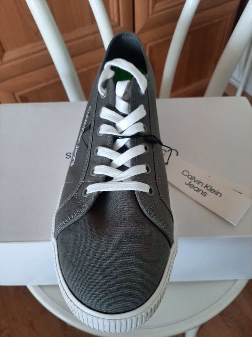 Nowe buty męskie Calvin Klein rozmiar 44