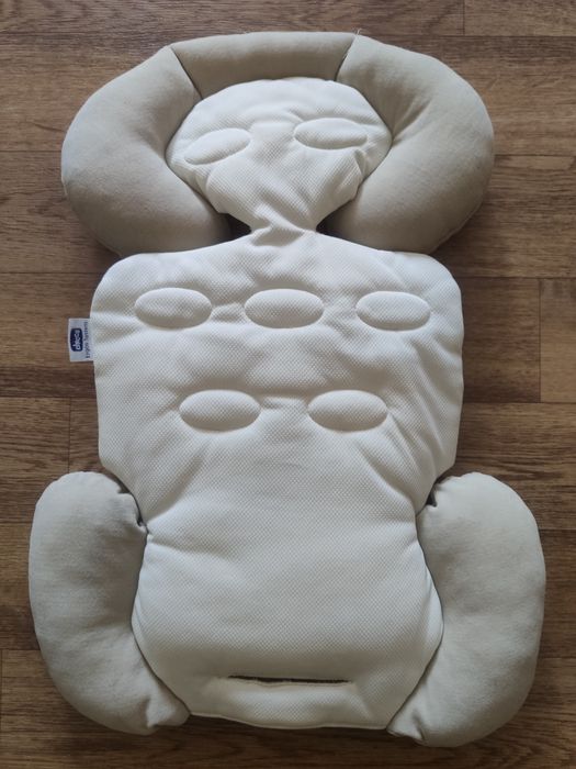 Автокресло Chicco Artsana universal 0-18 kg