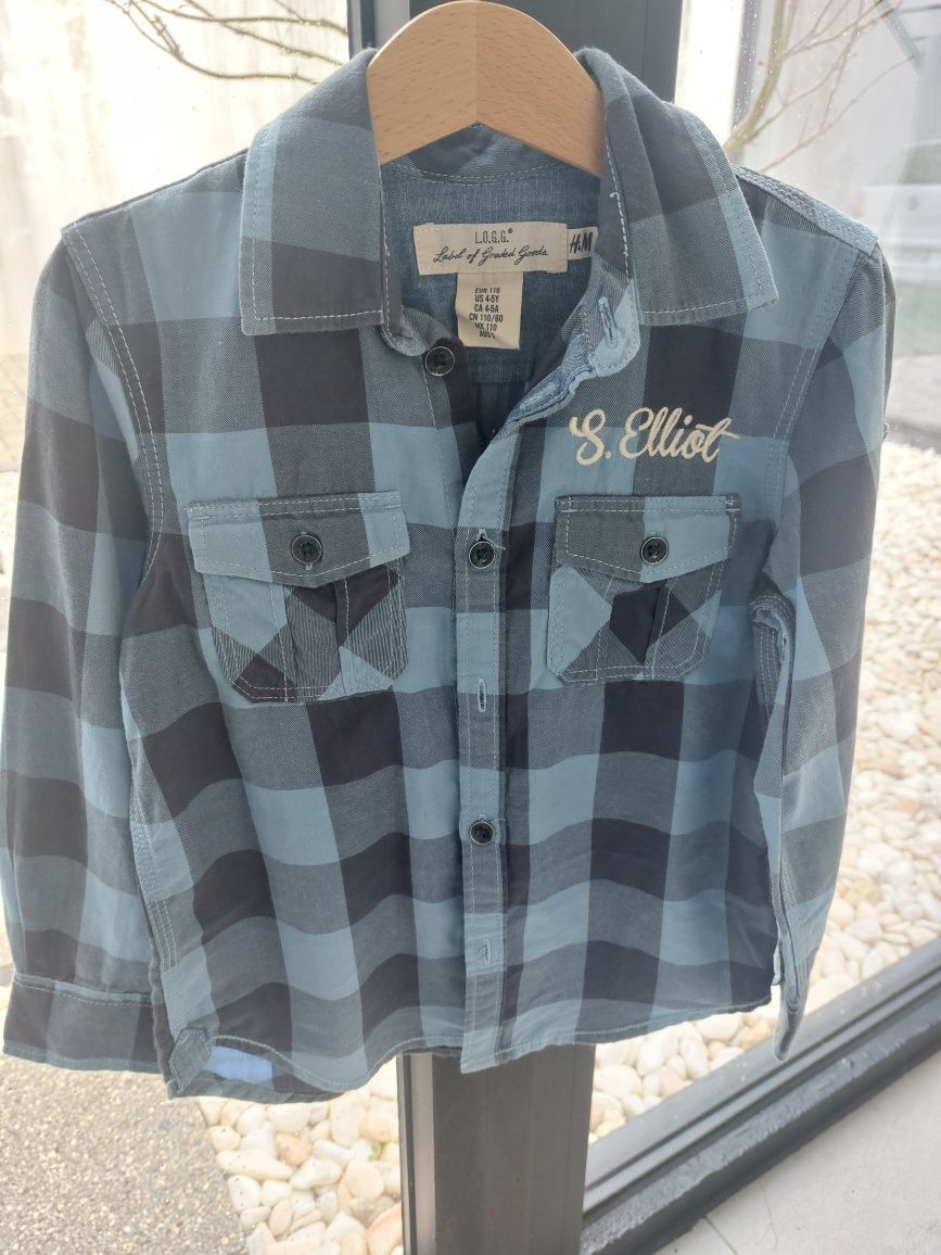 CAMISAS de criança, como novas.