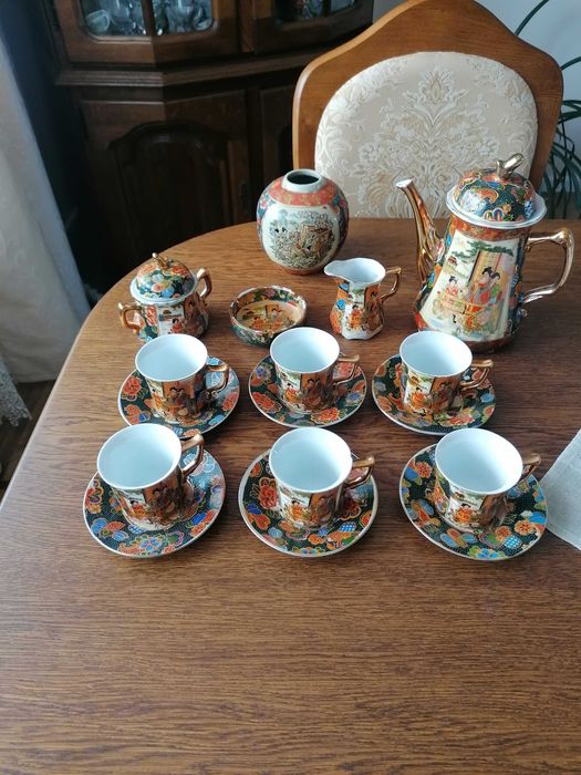 Zestaw do herbaty, kawy motyw chiński, dzbanek, wazon, filiżanki