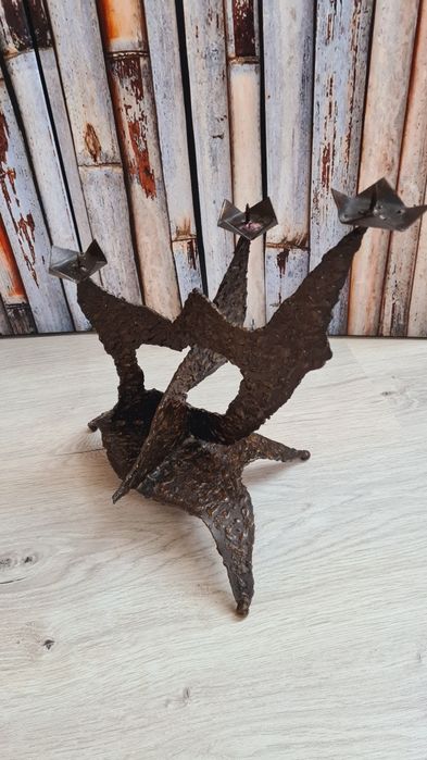 Stary metalowy świecznik na 3 świece metaloplastyka prl