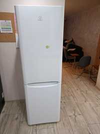 Sprzedam Lodówkę Indesit 180/59