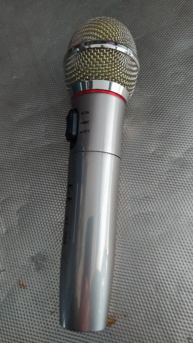 Microfone K & K