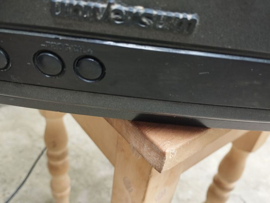 Телевизор в рабочем состоянии