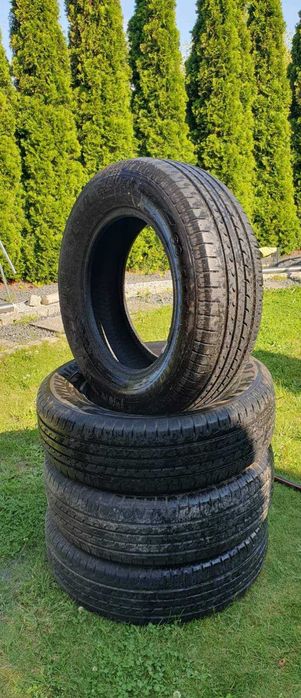 Opony  zimowe 215/65 R16
