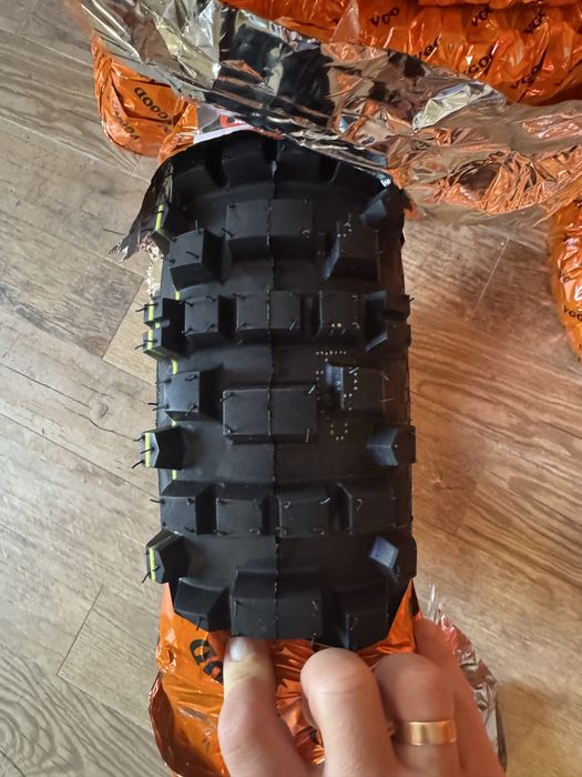 R18 ендуро кросова Нова