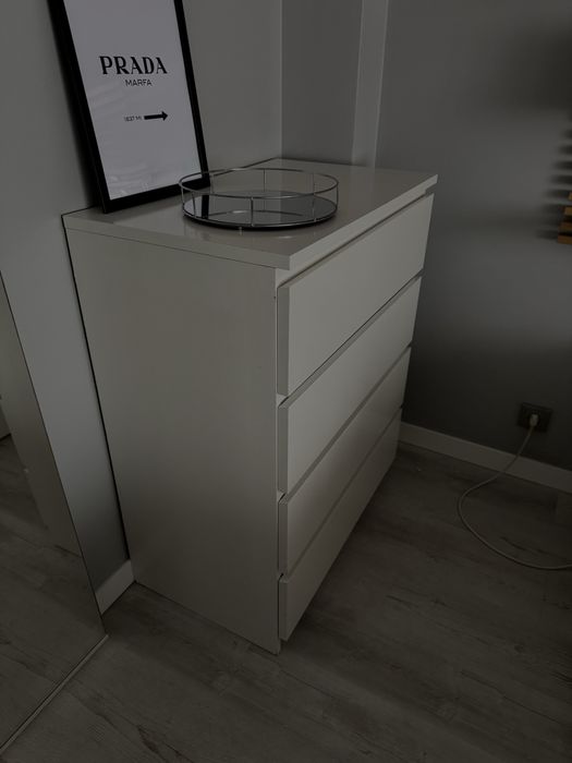 Cómoda 4 gavetas IKEA MALM