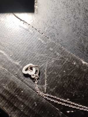 Naszyjnik srebrny z cyrkoniami - serca - Scarlet