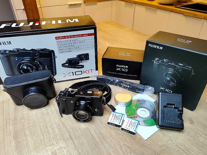 Kultowy aparat Fujifilm X10 - komplet z pudełkiem