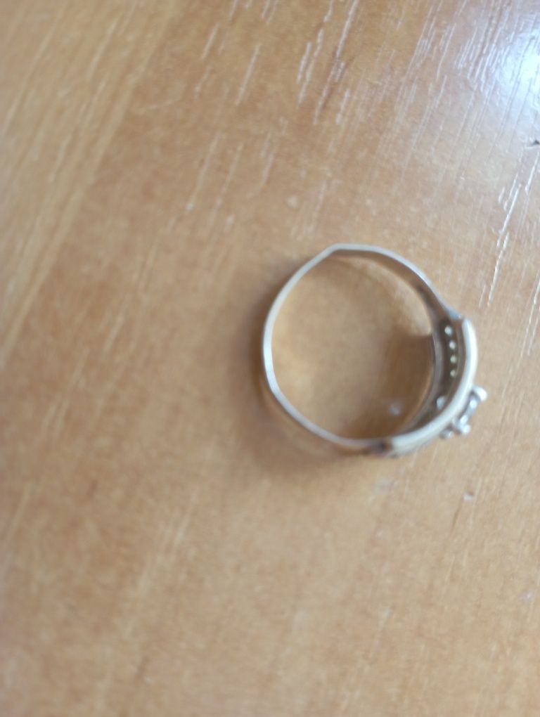 Кольцо срібло з золотими пласти розмір 19.5нами