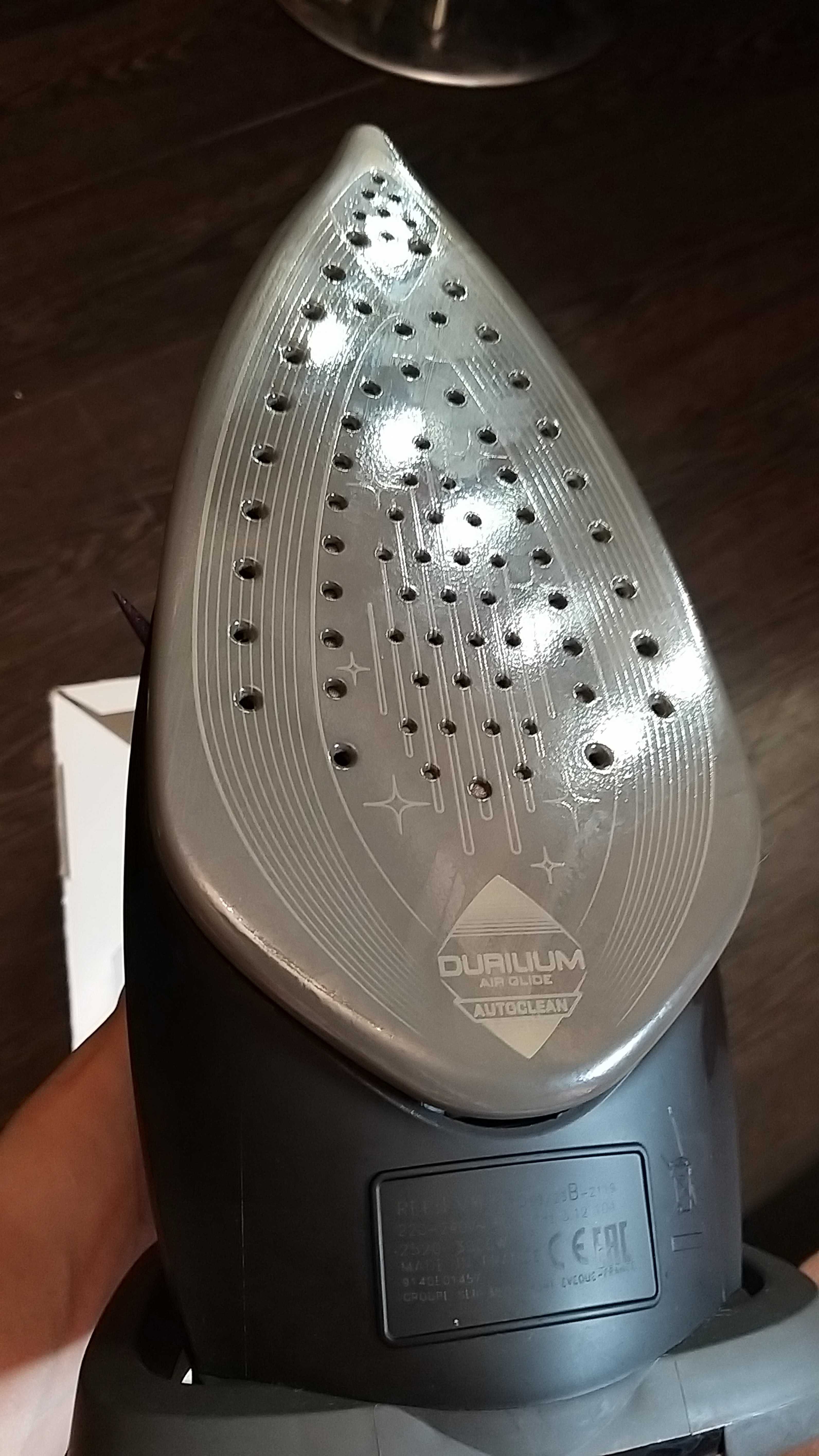 Продам новый крутой утюг Tefal FV9785
