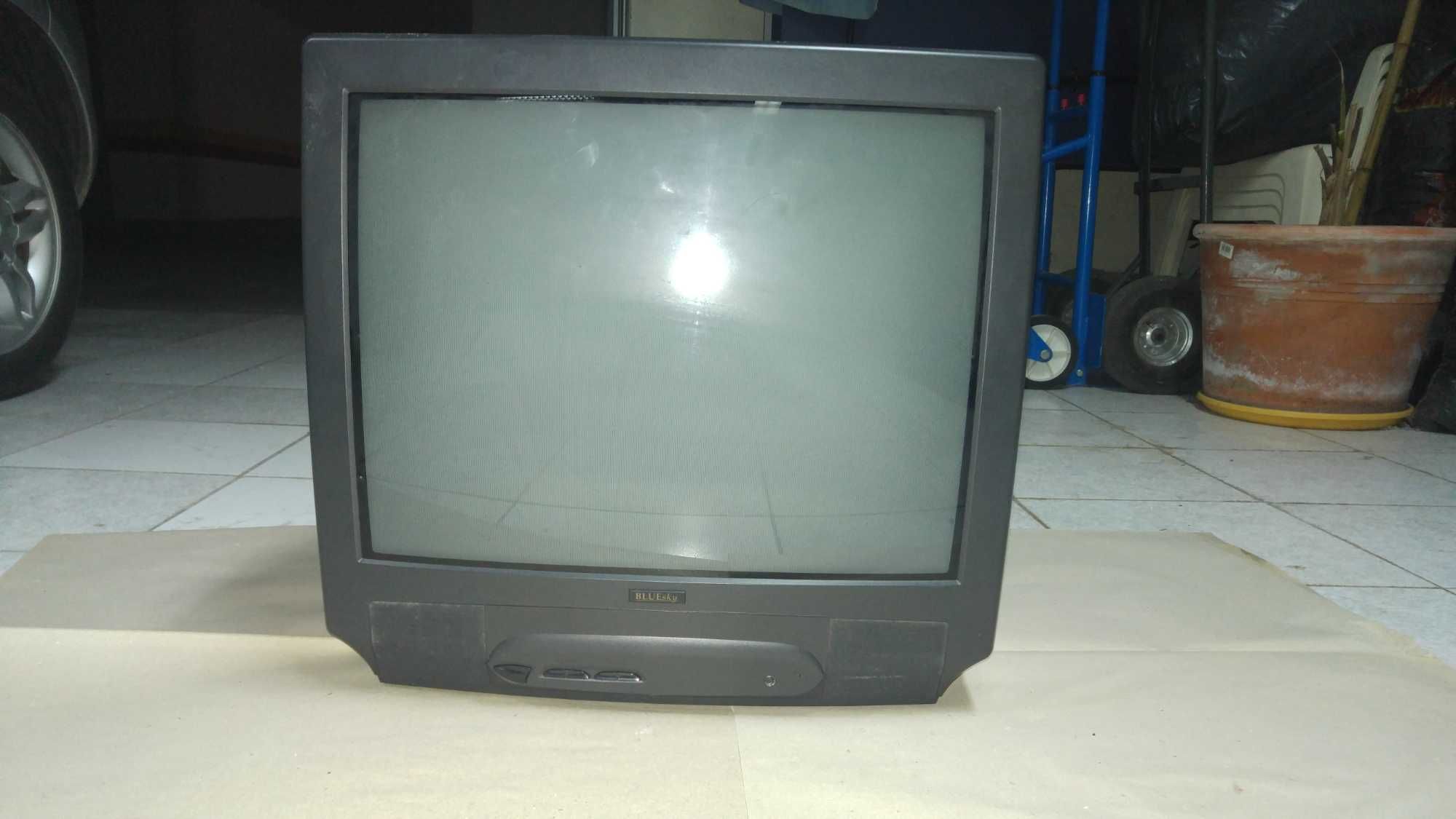 Ofereço TV Blue sky (20''- 50.8cm)