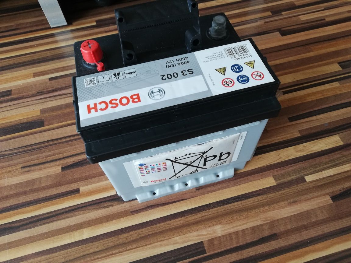 Bosch S3 002---12 v 45Ah 400 A prawy + Nówka sztuka Łódź