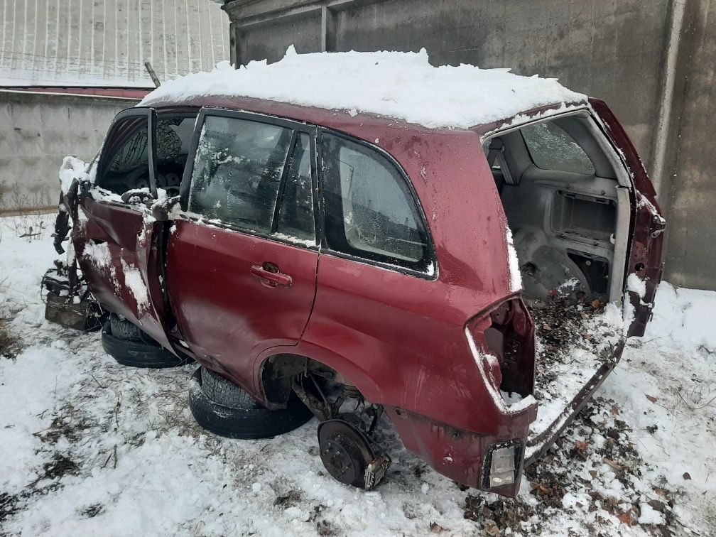 Кузов двери мелочёвка салона Chery Tiggo