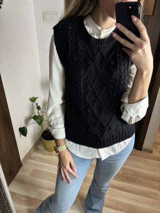 Czarna sweterkowa kamizelka bezrękawnik S 36 na jesień zimę sweter