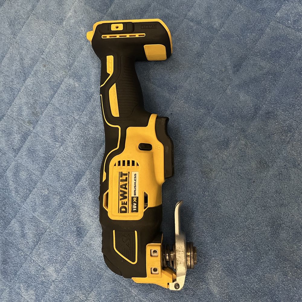 Dewalt DCS355 multitool