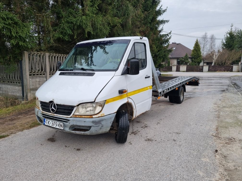 Mercedes Sprinter autolaweta holownik najazd 5.5m