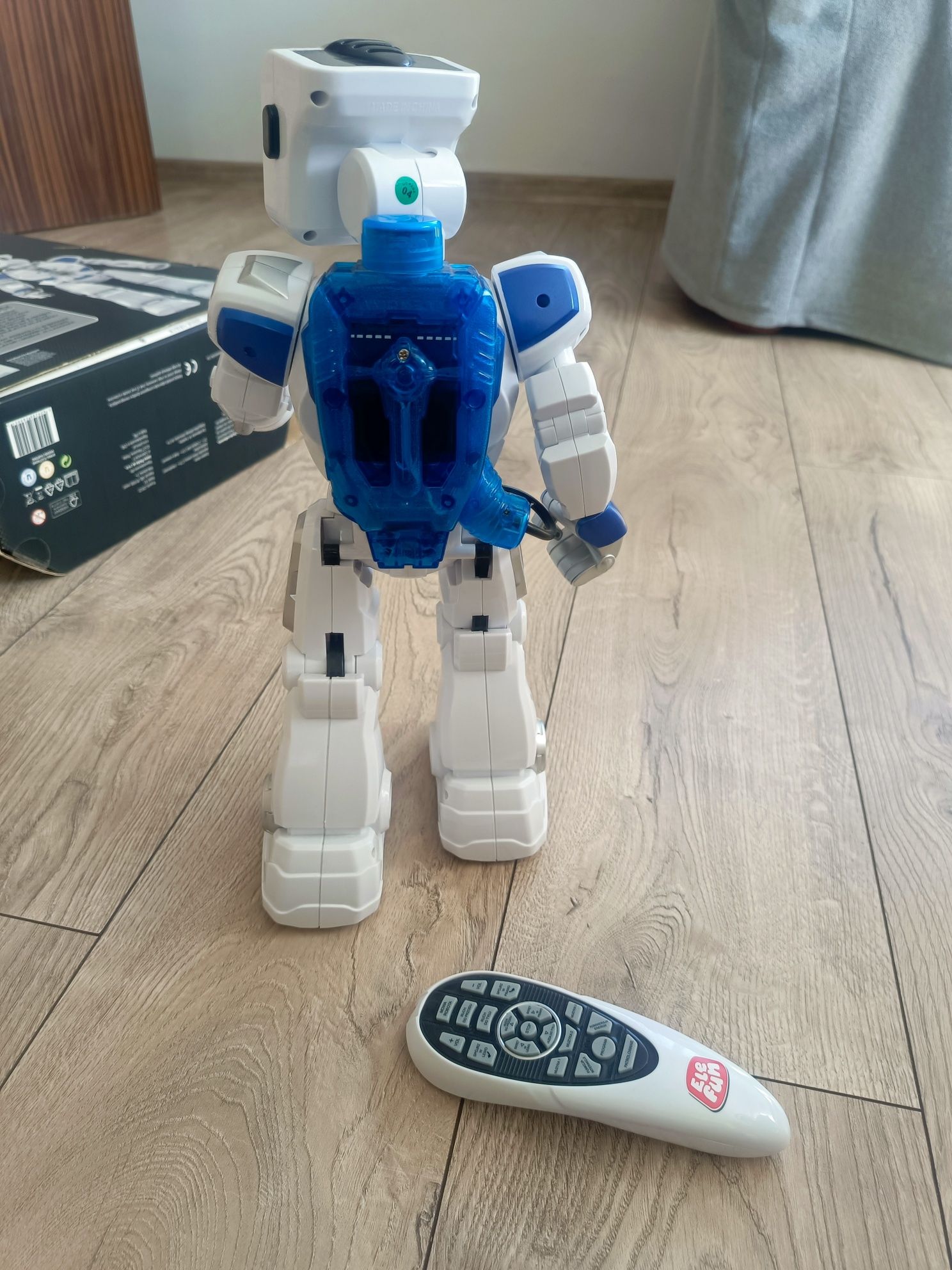 Elefun Cyber Robot – interaktywny, na wodę, mało używany