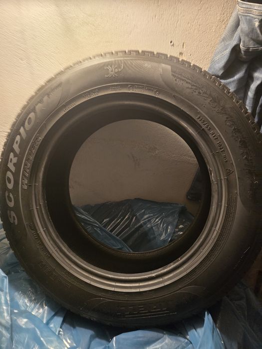 Opony zimowe Pirelli R 17 225/65
