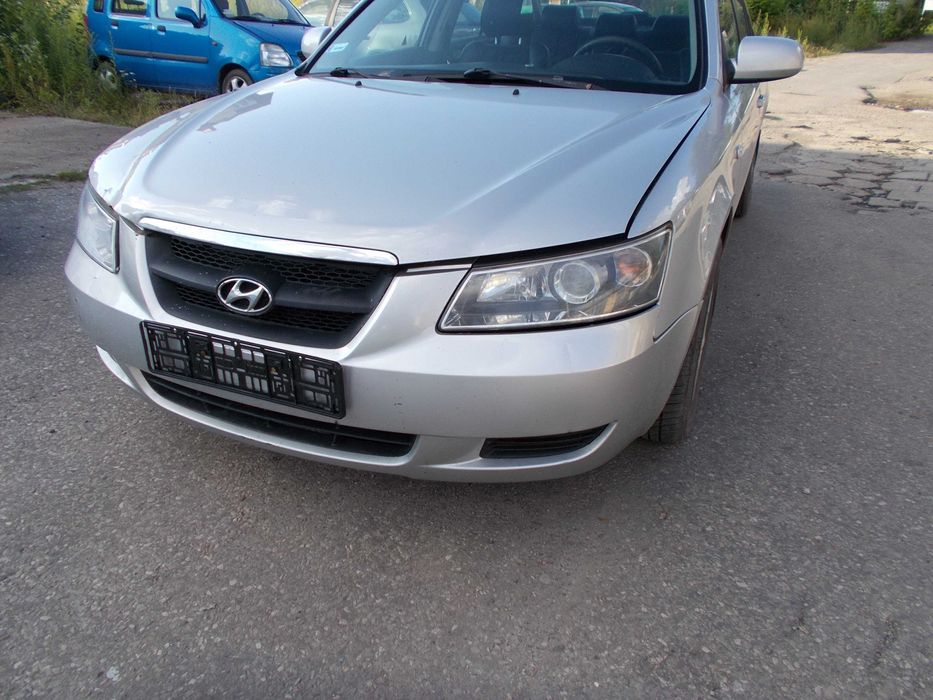 hyundai SONATA 2.0 crdi 06r lampa lewa przód reflektor