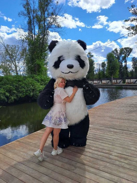 Оренда Надувної Великої Панди для Свята Зробіть свято  з "СуперСвято"!