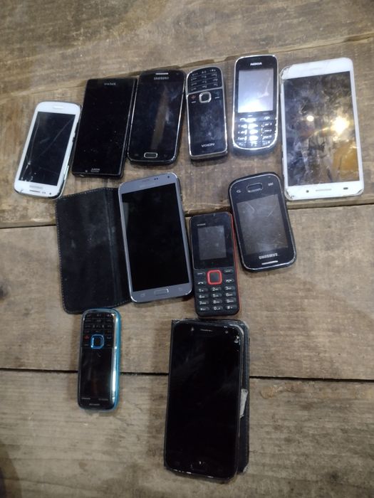 Telefon komórkowy stan nieznany