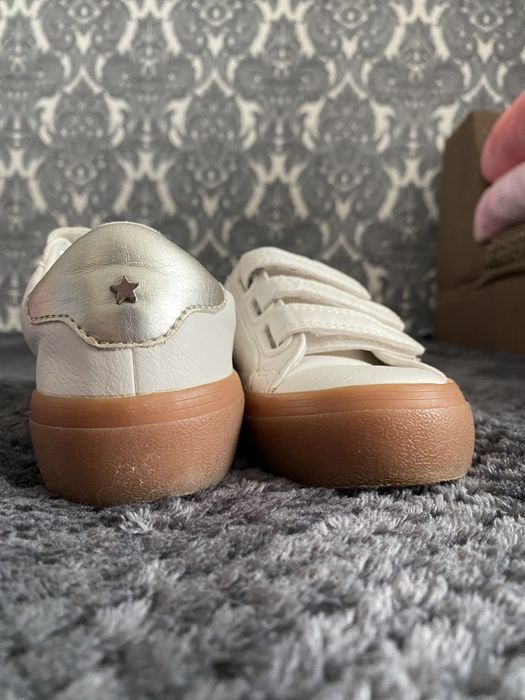 Продам кросівки/ кеди Next