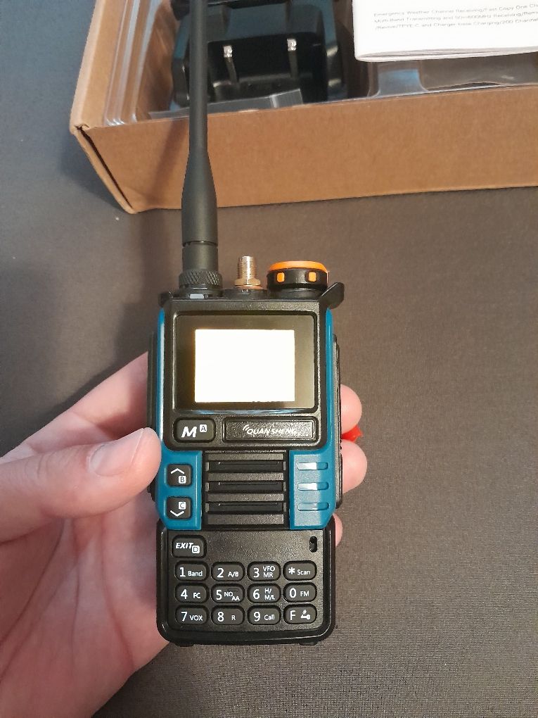 Radio amador Quanshenk K5(99) modificado para HF com modulo  SI4732