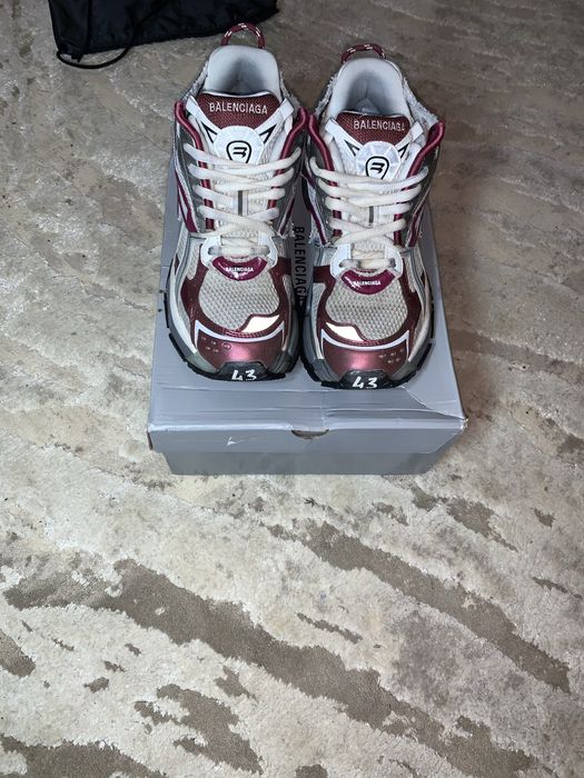 Balenciaga runer