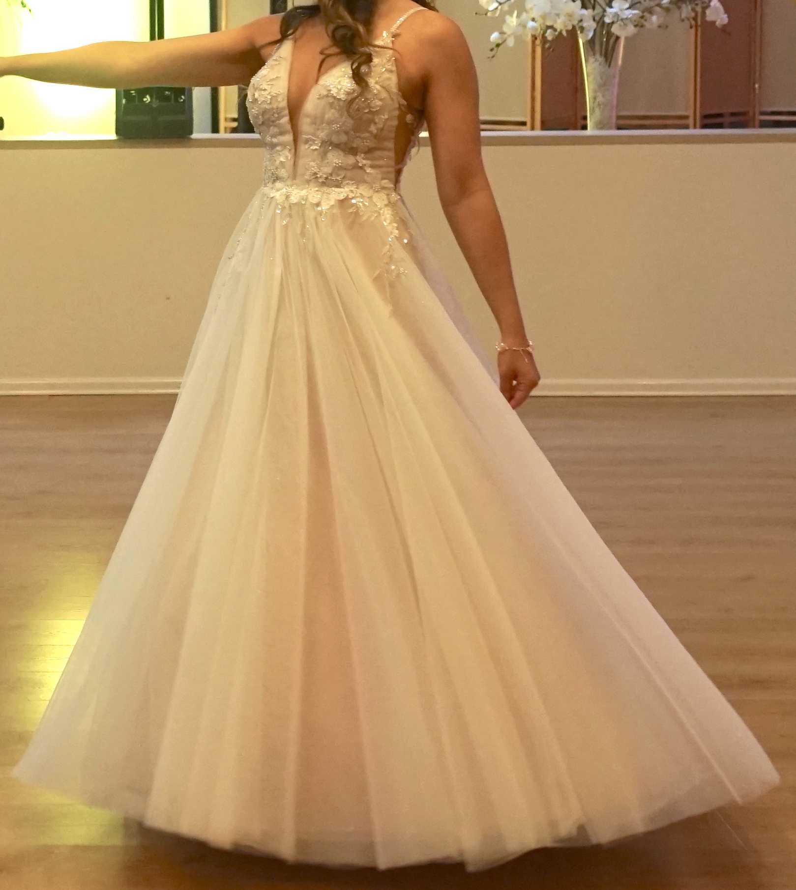 Unikatowa suknia ślubna 36