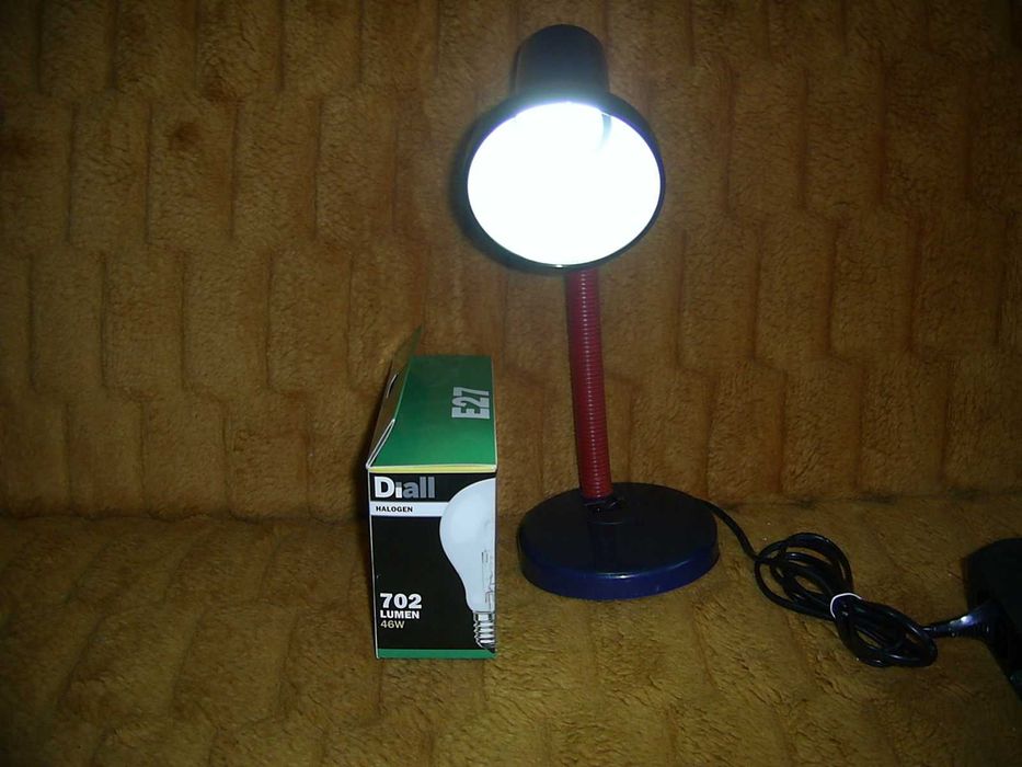 Lampka biurkowa Massive