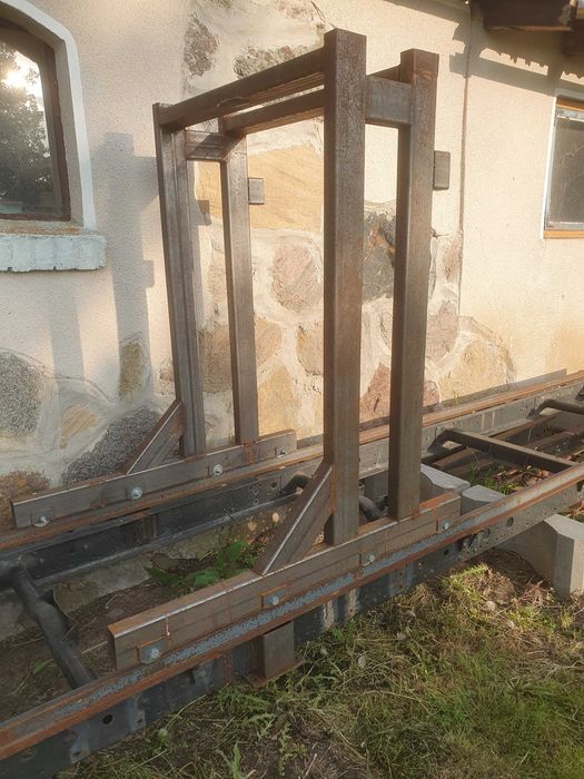 trak taśmowy poziomy