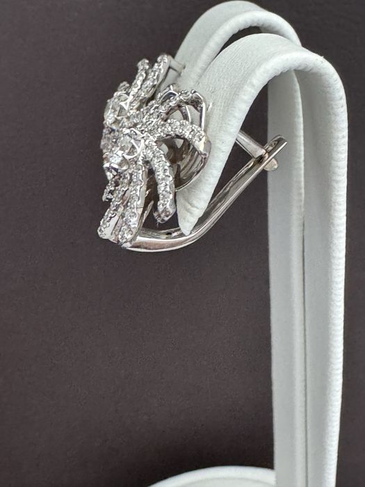 Сережки з діамантами