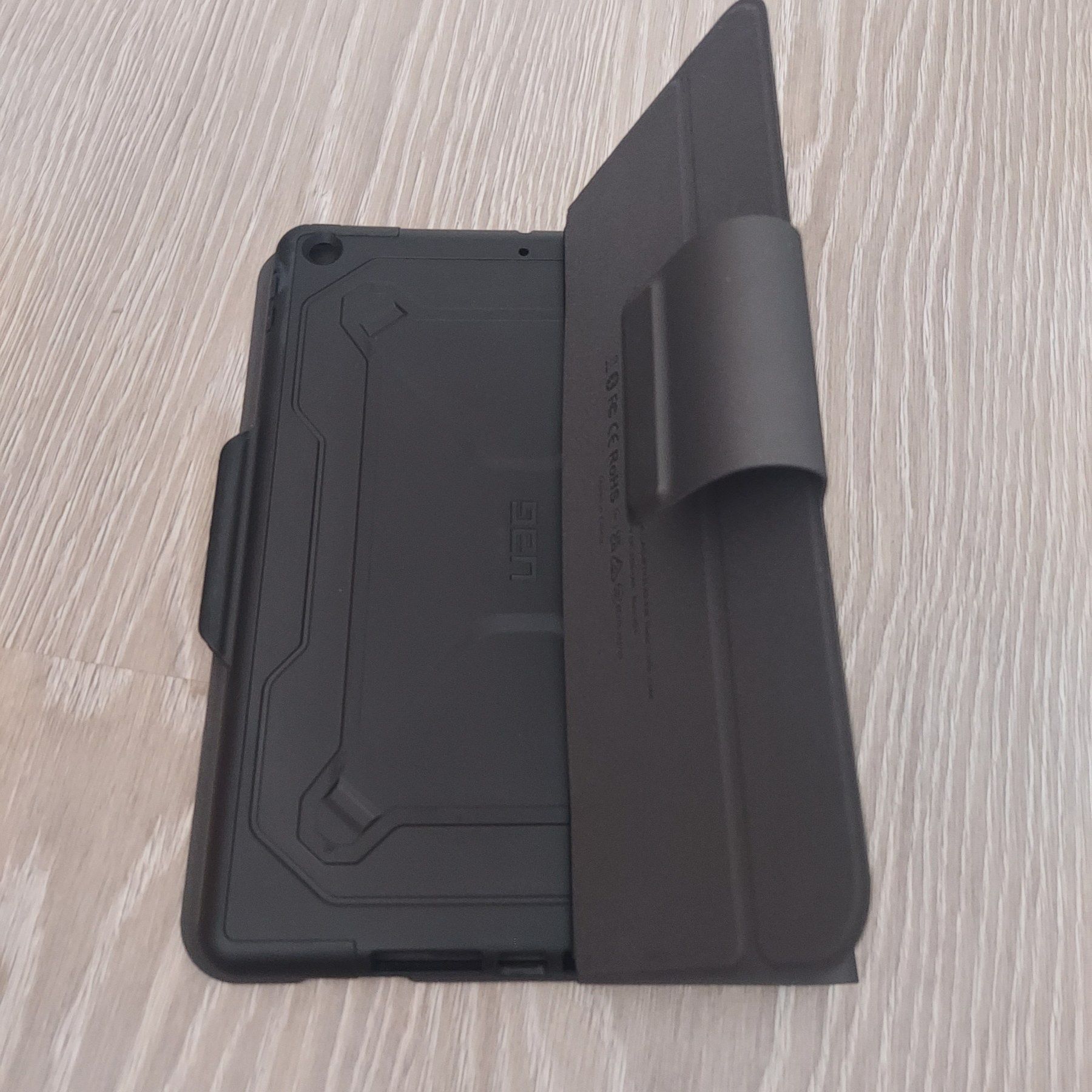 Чохол -Клавіатура UAG для Ipad 10.2-inch