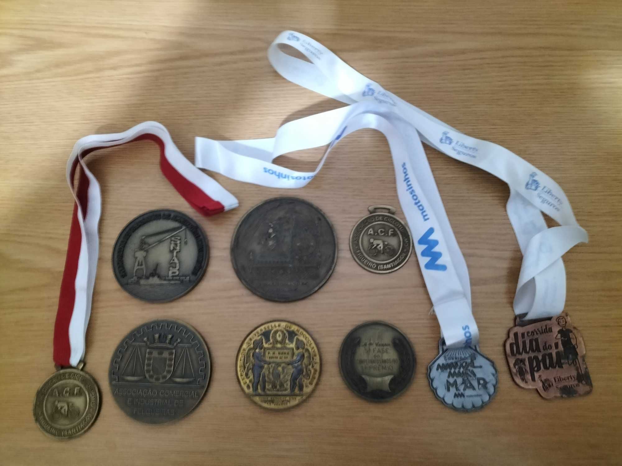 Medalhas diversos temas