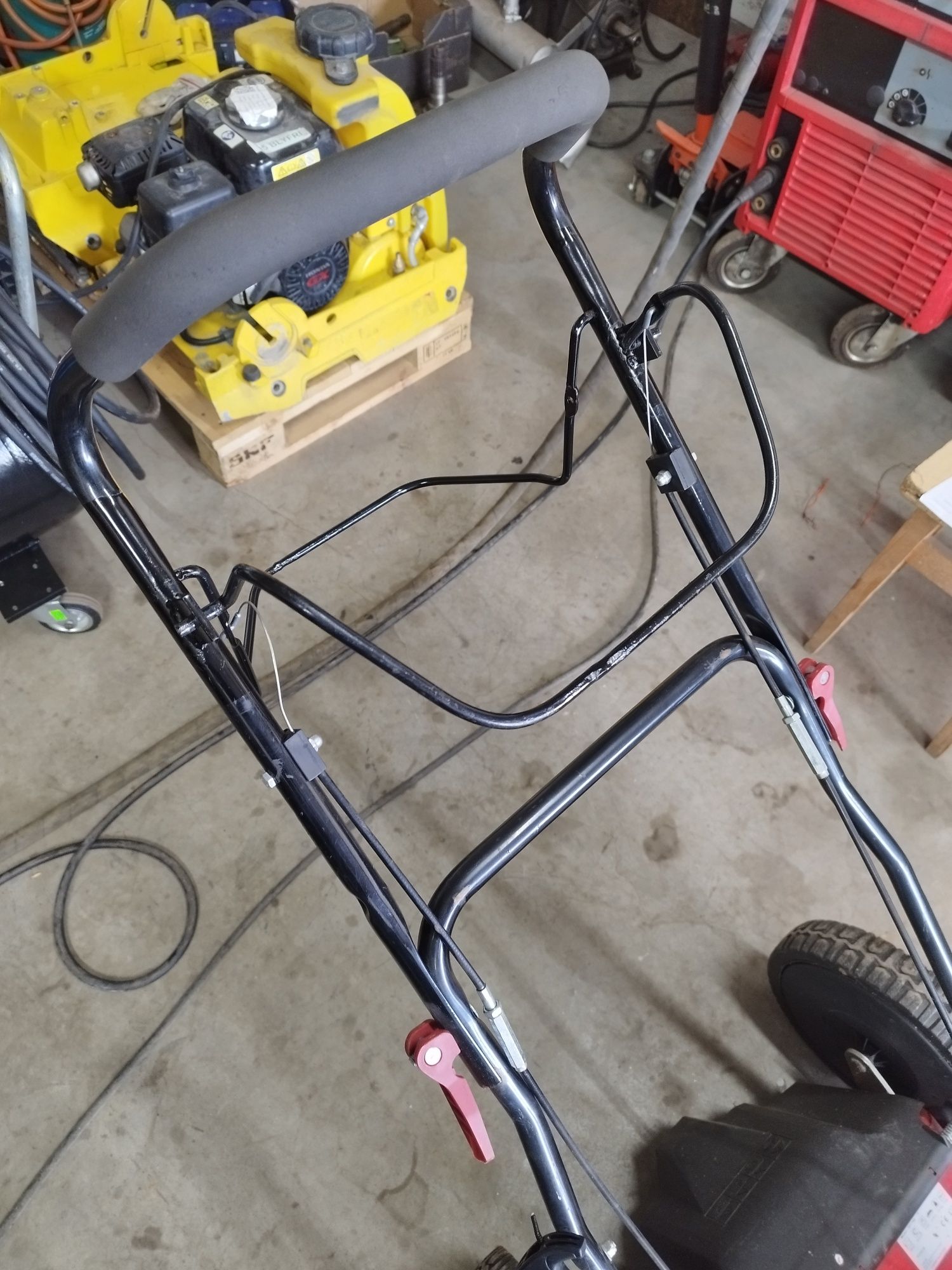 Kosiarka spalinowa Meec Tools