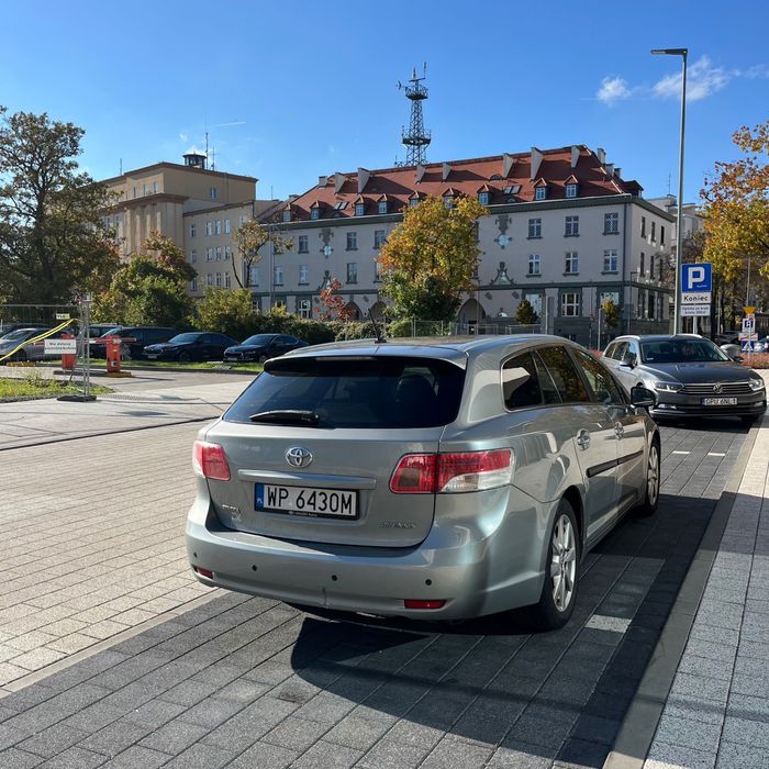 Toyota Avensis 2.0 2009r Salon PL