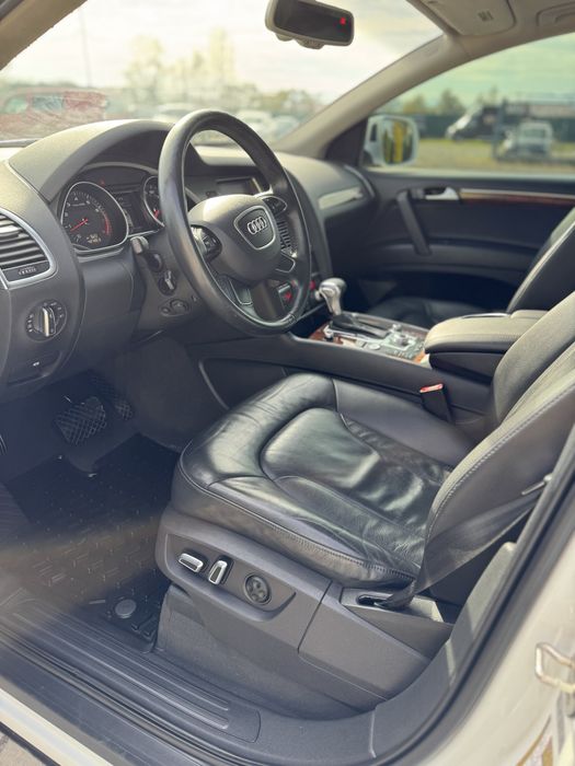 Audi Q7 premium plus