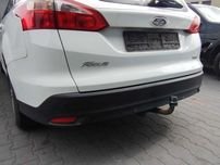 zderzak tył tylny kompletny z PDC Ford Focus MK3 Kombi 5B