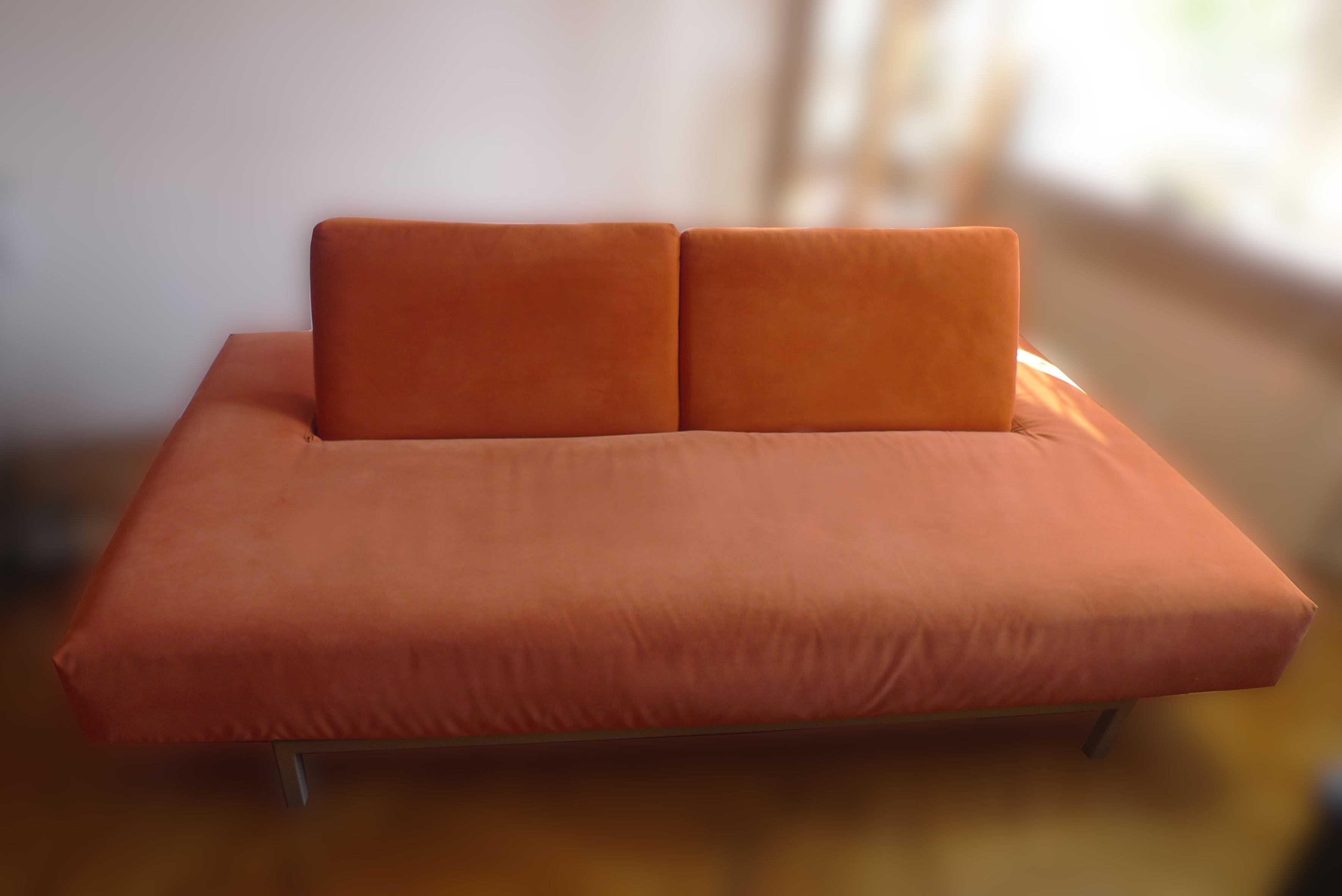 Elegancka, designerska, plamoodporna sofa Yanomebel do salonu / biura