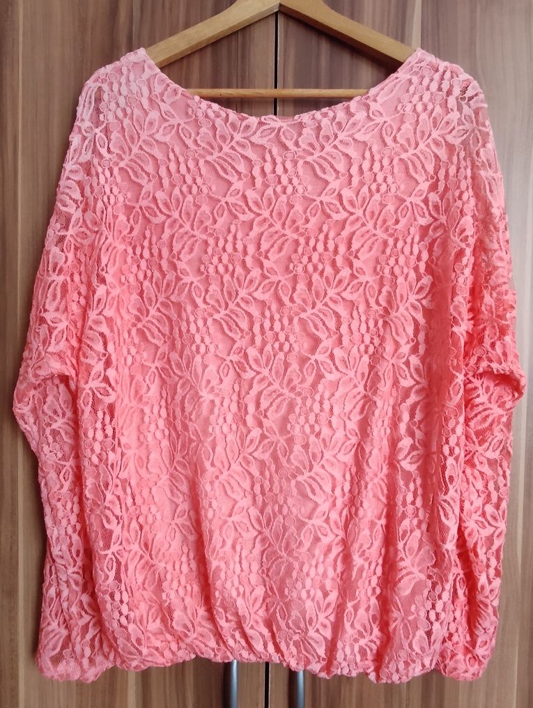 Ładna bluzka koronkowa oversize
