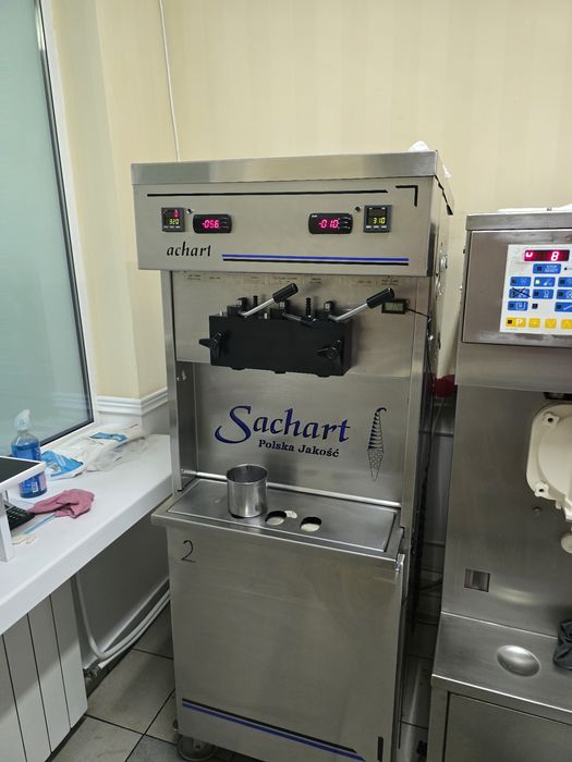 Maszyna do lodów świderków Sachart .