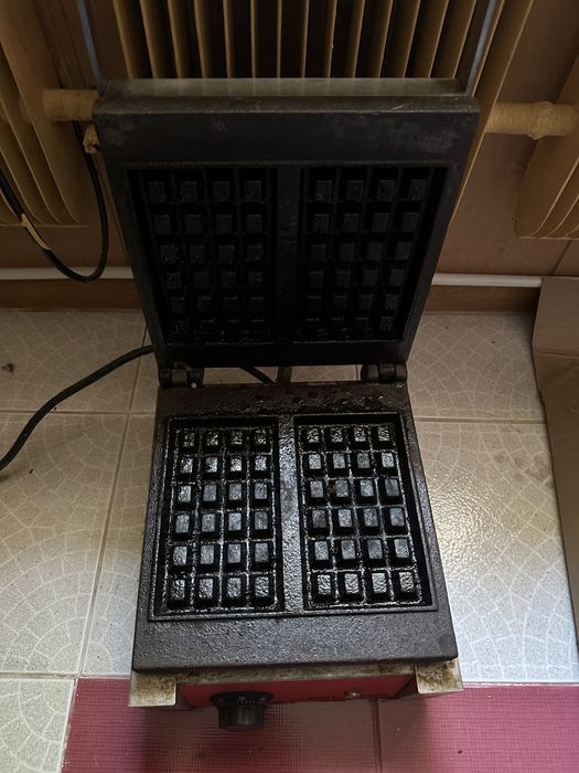 Професійна вафельниця льєжські вафлі чавунна caterina stalgast