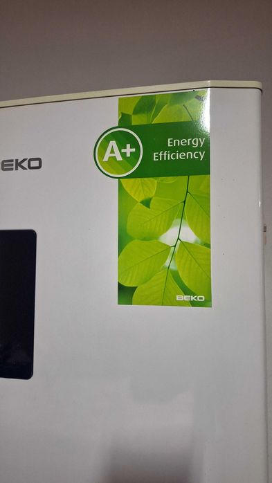 Arca Congeladora Vertical Beko – 7 Gavetas – Classe A+