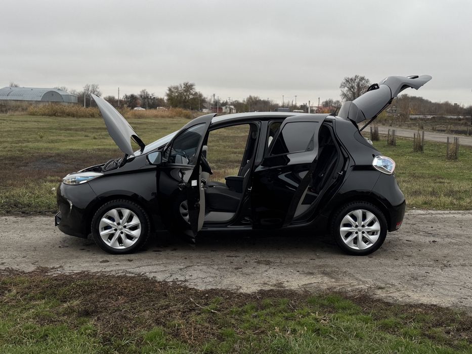 Продам элекро автомобиль Renault ZOE