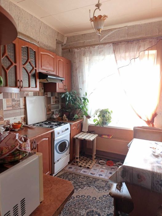 Сдам комнату с балконом, 18 кв.м. в 2-кмн. квартире